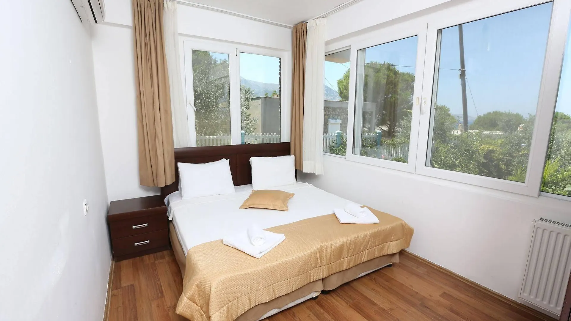 ***  Arya Hotel Karaburun Karaburun  Turquie